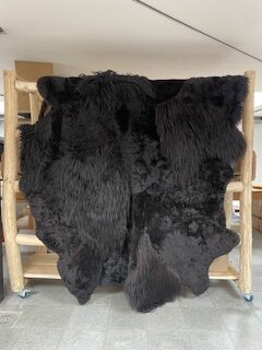 Machine - Stitched Carpets; 2,940 Euro